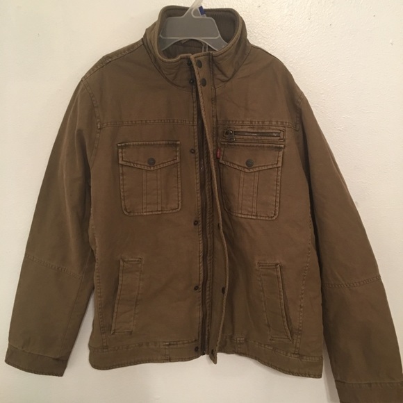 Levi's Other - Medium Levi’s Brown cargo insulated bomber jacket
